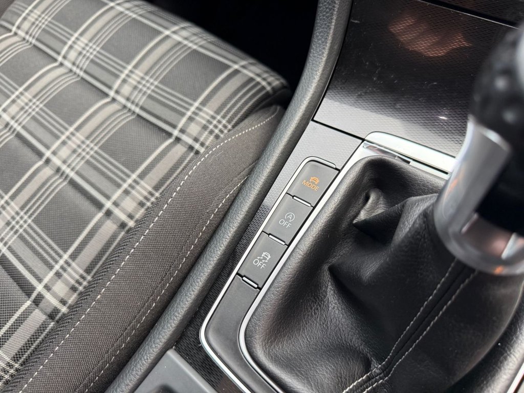 Used Volkswagen Golf 2017 for sale - 76313277: Photo 26