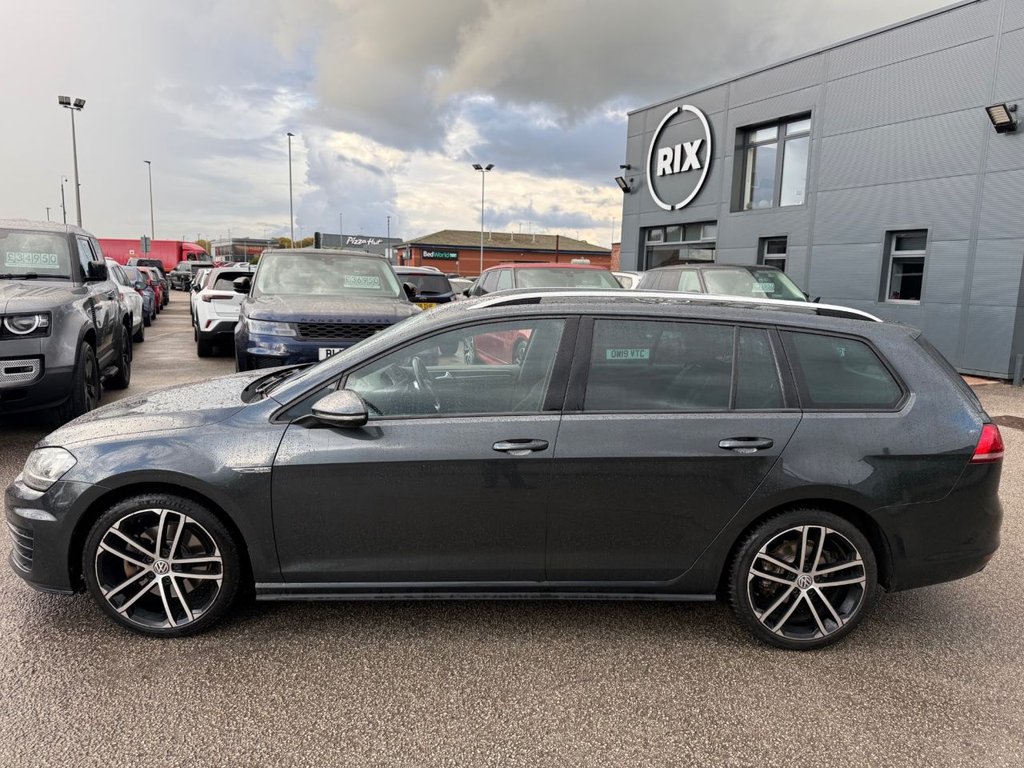 Used Volkswagen Golf 2017 for sale - 76313277: Photo 3