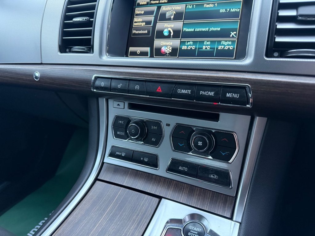 Used Jaguar XF 2012 for sale - 77328456: Photo 23