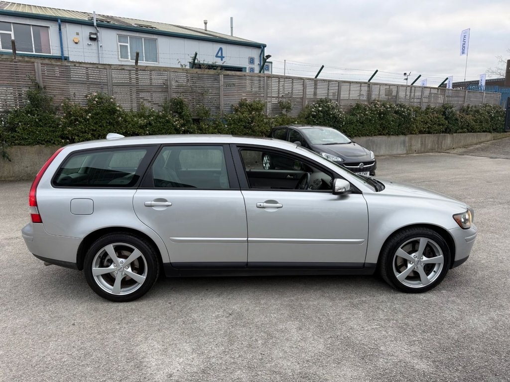 Used Volvo V50 2007 for sale - 77463506: Photo 10