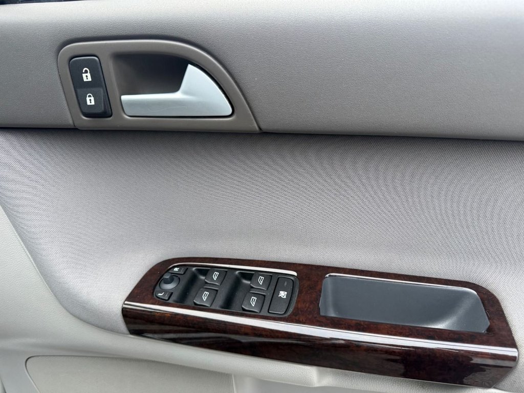 Used Volvo V50 2007 for sale - 77463506: Photo 17