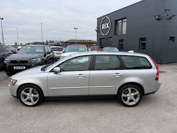 Used Volvo V50 2007 for sale - 77463506: Photo