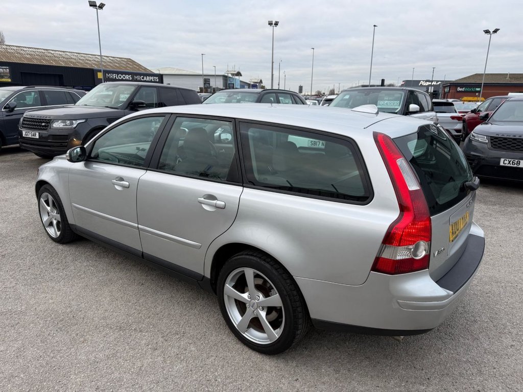 Used Volvo V50 2007 for sale - 77463506: Photo 4