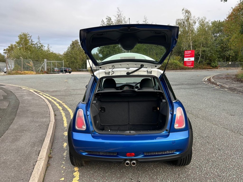 Used MINI Hatch 2004 for sale - 76163561: Photo 14