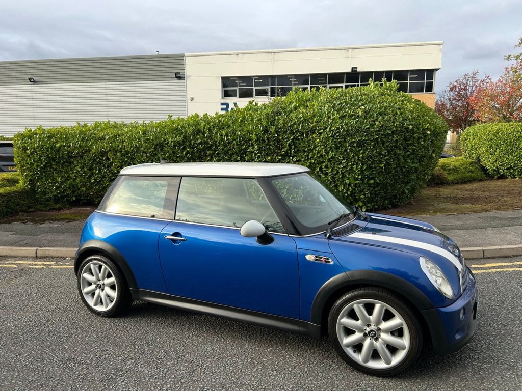 Used MINI Hatch 2004 for sale - 76163561: Photo 2