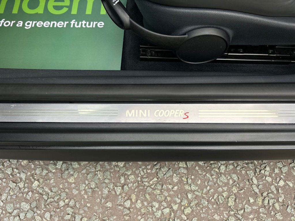 Used MINI Hatch 2004 for sale - 76163561: Photo 20