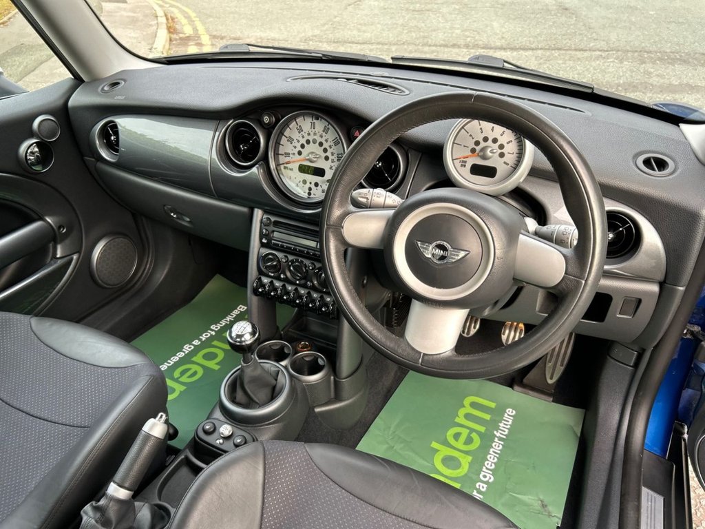 Used MINI Hatch 2004 for sale - 76163561: Photo 24