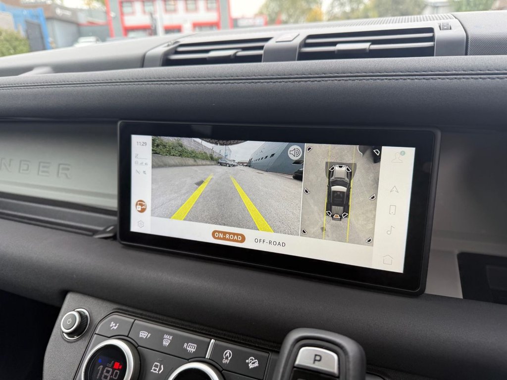 Used Land Rover Defender 2021 for sale - 75960643: Photo 24