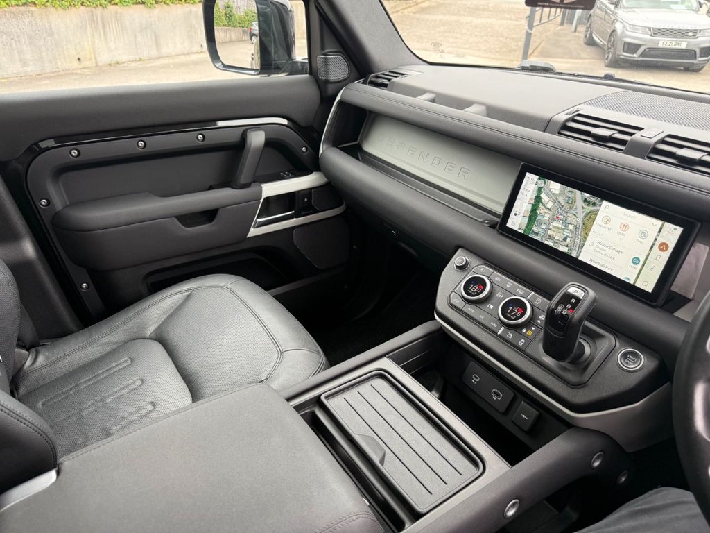 Used Land Rover Defender 2021 for sale - 75960643: Photo 30