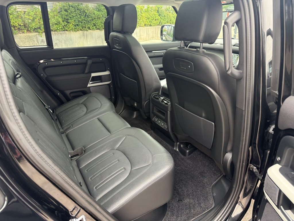 Used Land Rover Defender 2021 for sale - 75960643: Photo 33