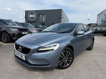 Used Volvo V40 2017 for sale - 79334225: Photo