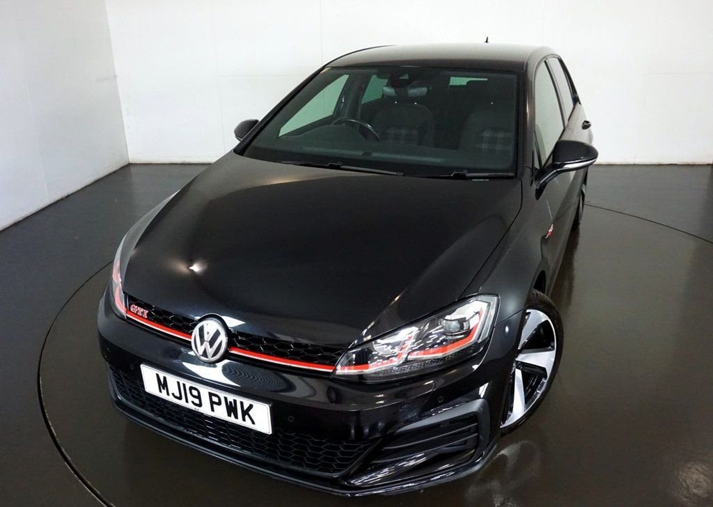 Used Volkswagen Golf 2019 for sale - 77719642: Photo 1