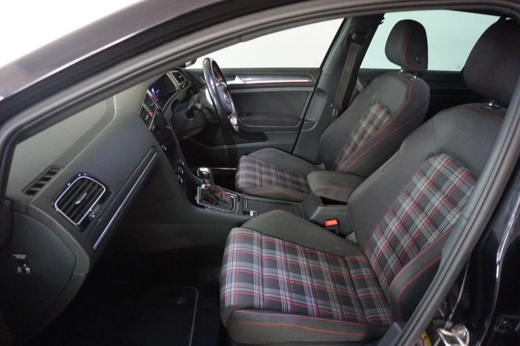 Used Volkswagen Golf 2019 for sale - 77719642: Photo 17