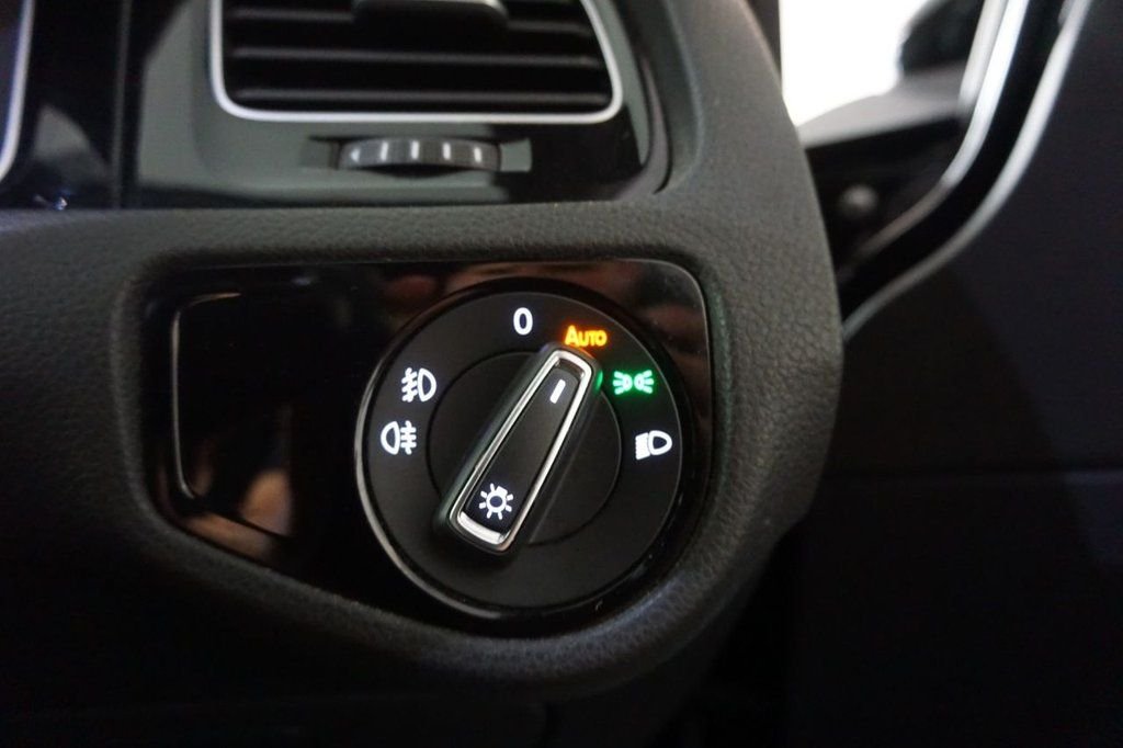 Used Volkswagen Golf 2019 for sale - 77719642: Photo 21