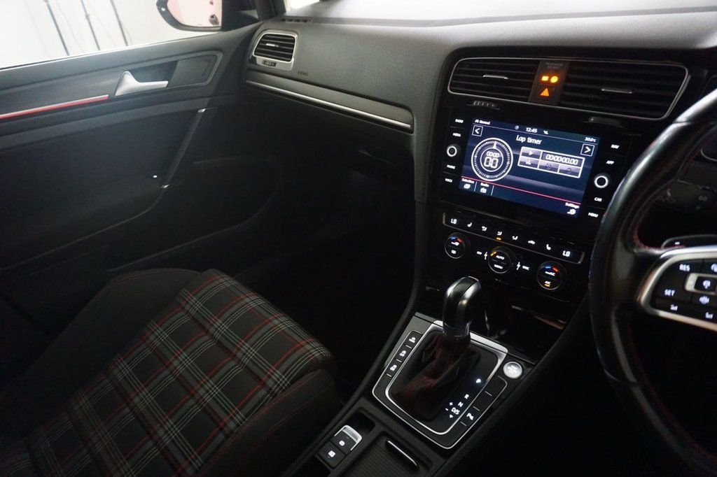 Used Volkswagen Golf 2019 for sale - 77719642: Photo 22