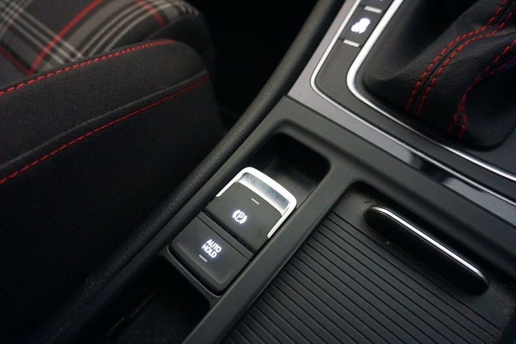 Used Volkswagen Golf 2019 for sale - 77719642: Photo 23