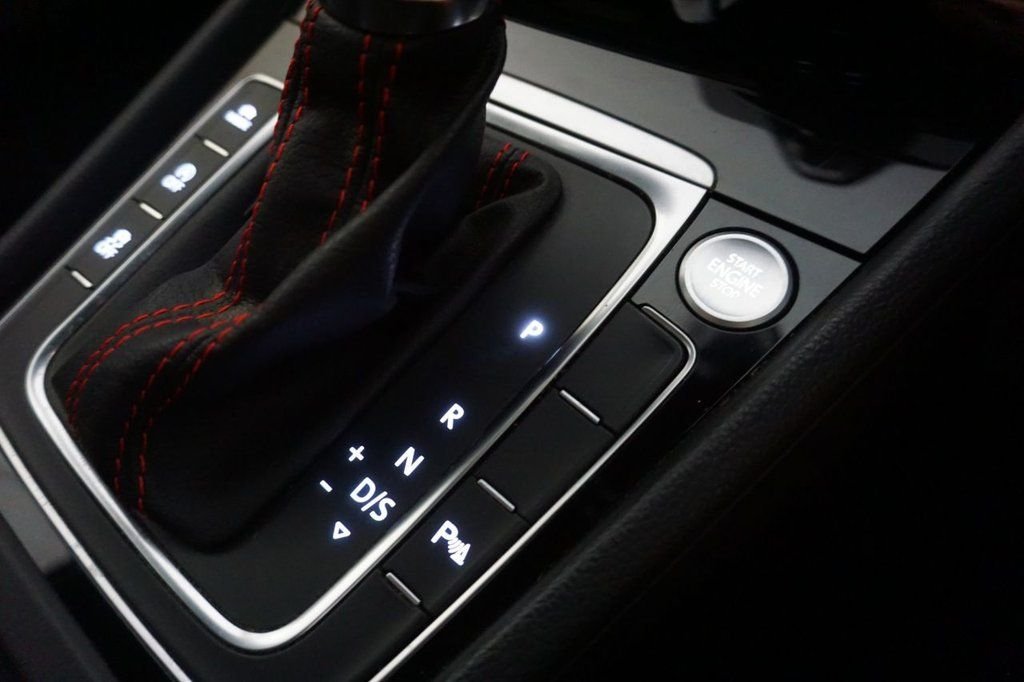 Used Volkswagen Golf 2019 for sale - 77719642: Photo 24