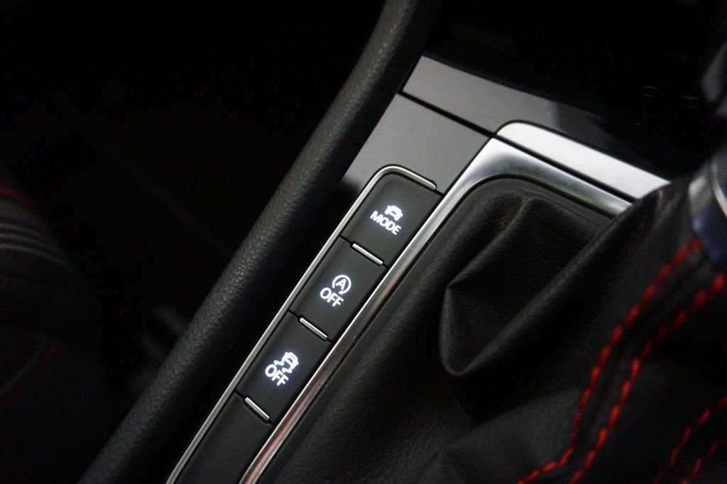 Used Volkswagen Golf 2019 for sale - 77719642: Photo 25