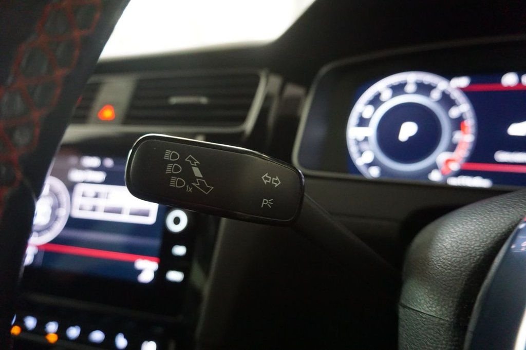 Used Volkswagen Golf 2019 for sale - 77719642: Photo 36