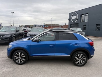Used Volkswagen T-Roc 2018 for sale - 78227344: Photo