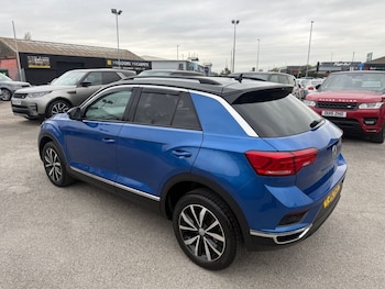 Used Volkswagen T-Roc 2018 for sale - 78227344: Photo