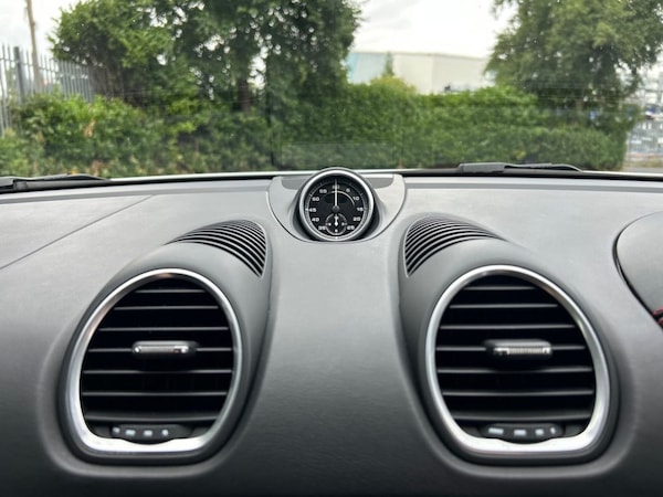 Used Porsche 718 Cayman 2019 for sale - 75516073: Photo 32