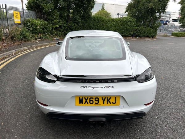 Used Porsche 718 Cayman 2019 for sale - 75516073: Photo 5