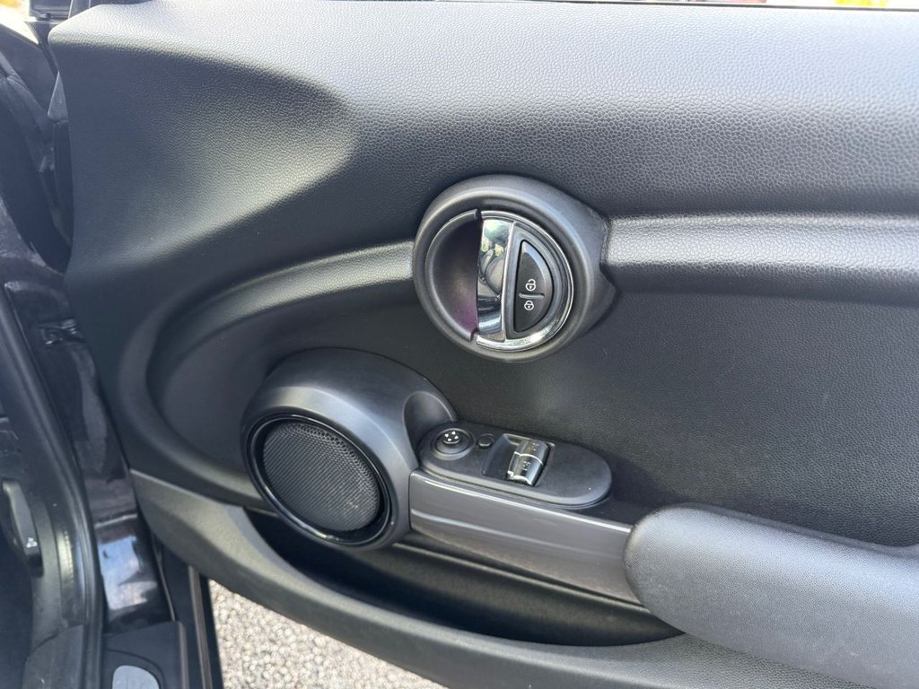 Used MINI Hatch 2016 for sale - 76739907: Photo 18