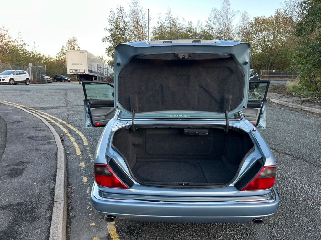 Used Jaguar XJ 1995 for sale - 76255960: Photo 22