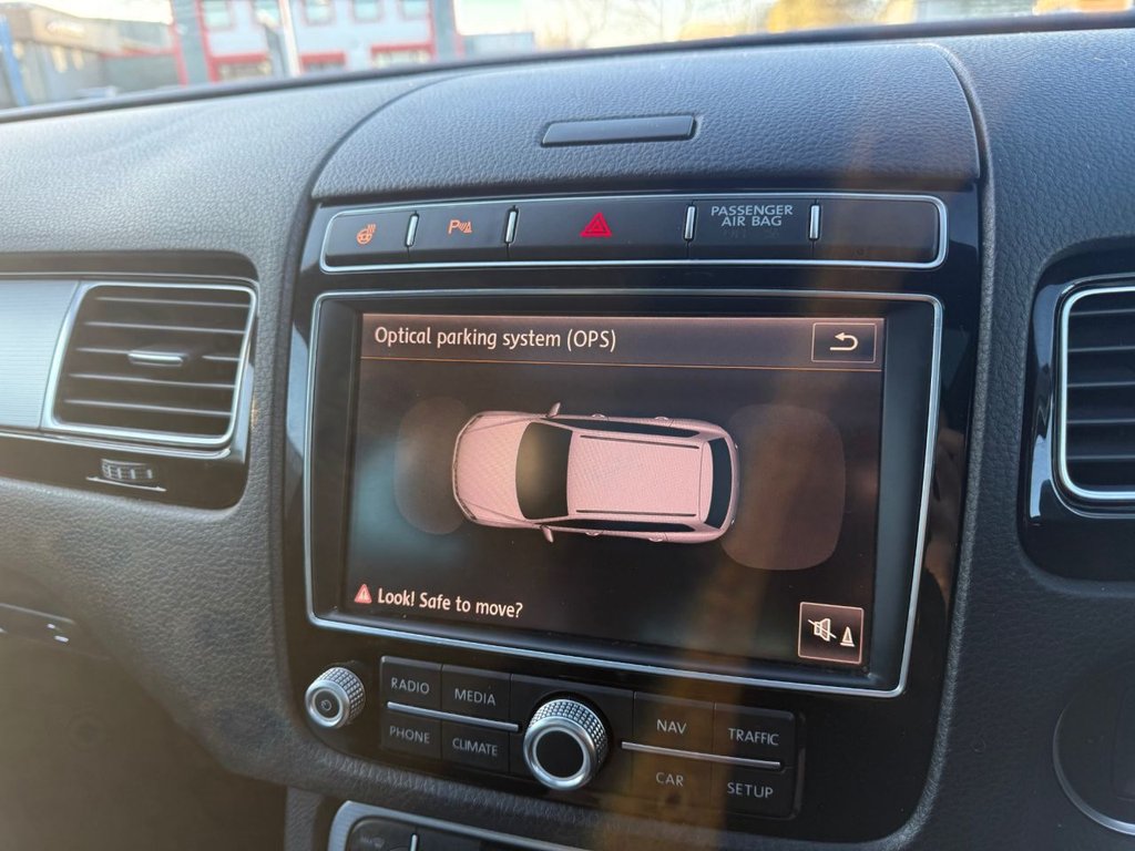 Used Volkswagen Touareg 2016 for sale - 76520712: Photo 23