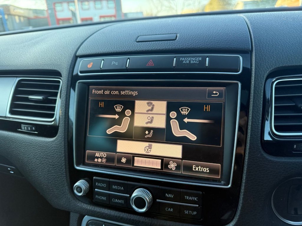 Used Volkswagen Touareg 2016 for sale - 76520712: Photo 26