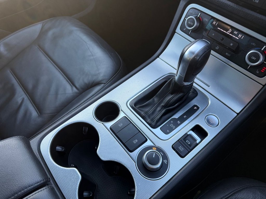 Used Volkswagen Touareg 2016 for sale - 76520712: Photo 30