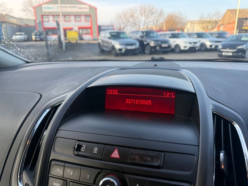 Used Vauxhall Zafira Tourer 2015 for sale - 76527159: Photo 18