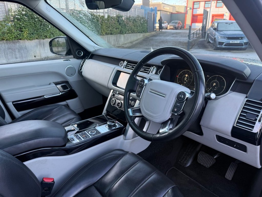 Used Land Rover Range Rover 2017 for sale - 76973135: Photo 16