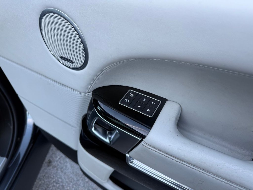 Used Land Rover Range Rover 2017 for sale - 76973135: Photo 17