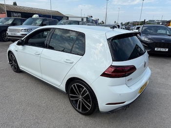 Used Volkswagen Golf 2019 for sale - 75548662: Photo