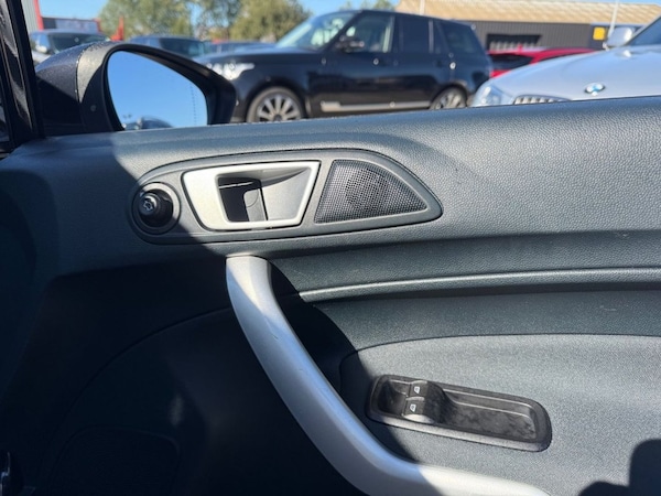 Used Ford Fiesta 2012 for sale - 74649758: Photo 15