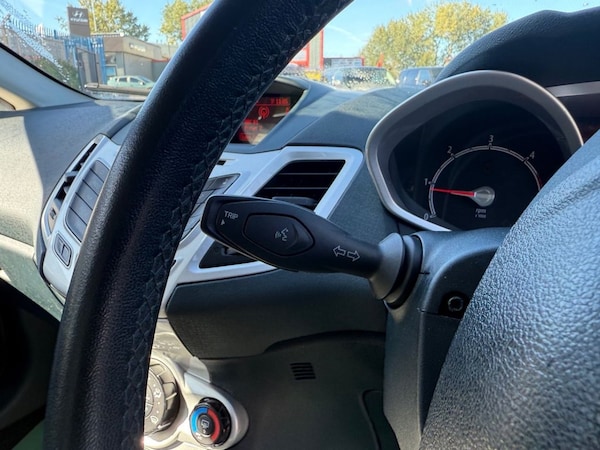 Used Ford Fiesta 2012 for sale - 74649758: Photo 16