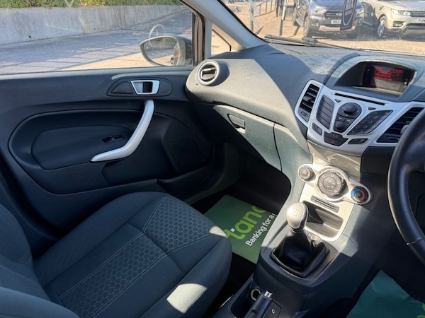 Used Ford Fiesta 2012 for sale - 74649758: Photo 24