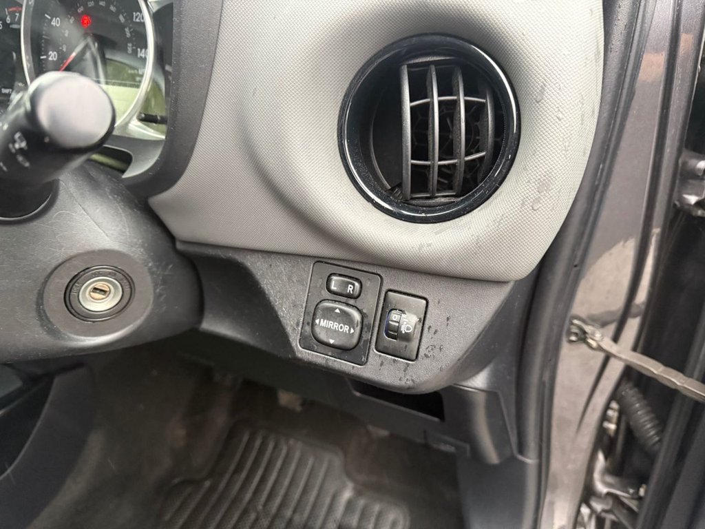 Used Toyota Yaris 2016 for sale - 76820877: Photo 18