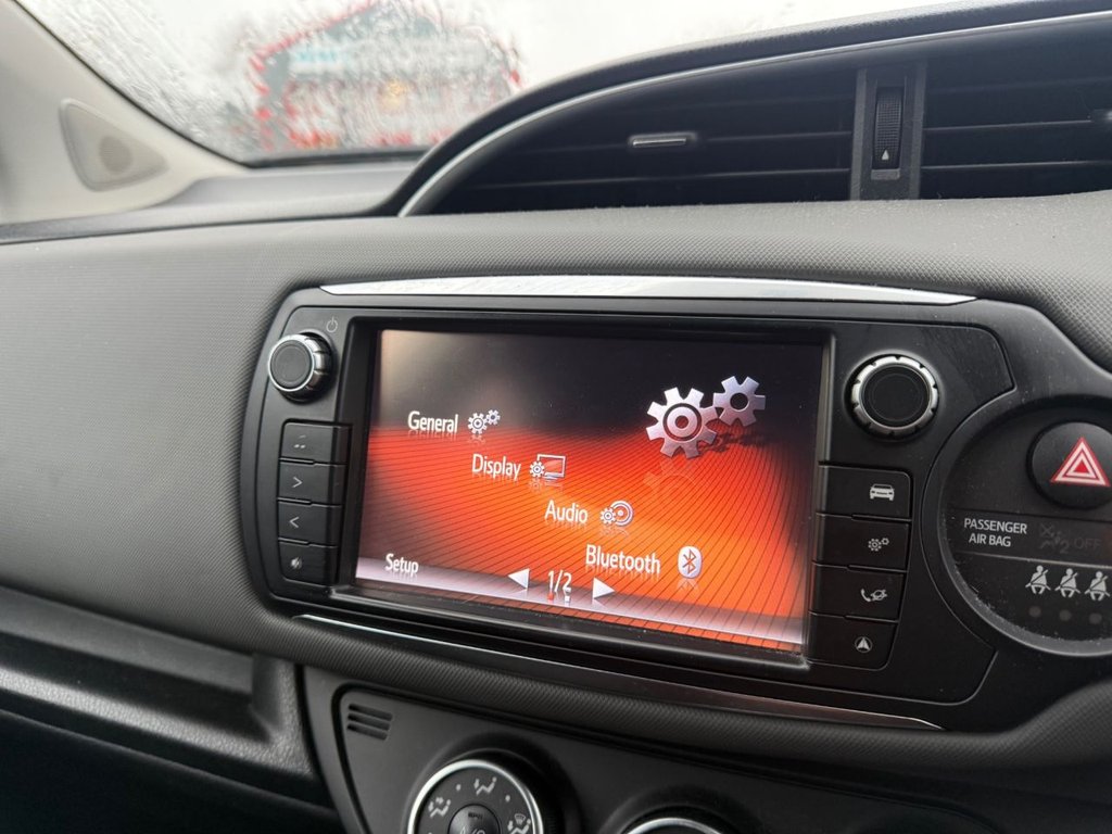 Used Toyota Yaris 2016 for sale - 76820877: Photo 21