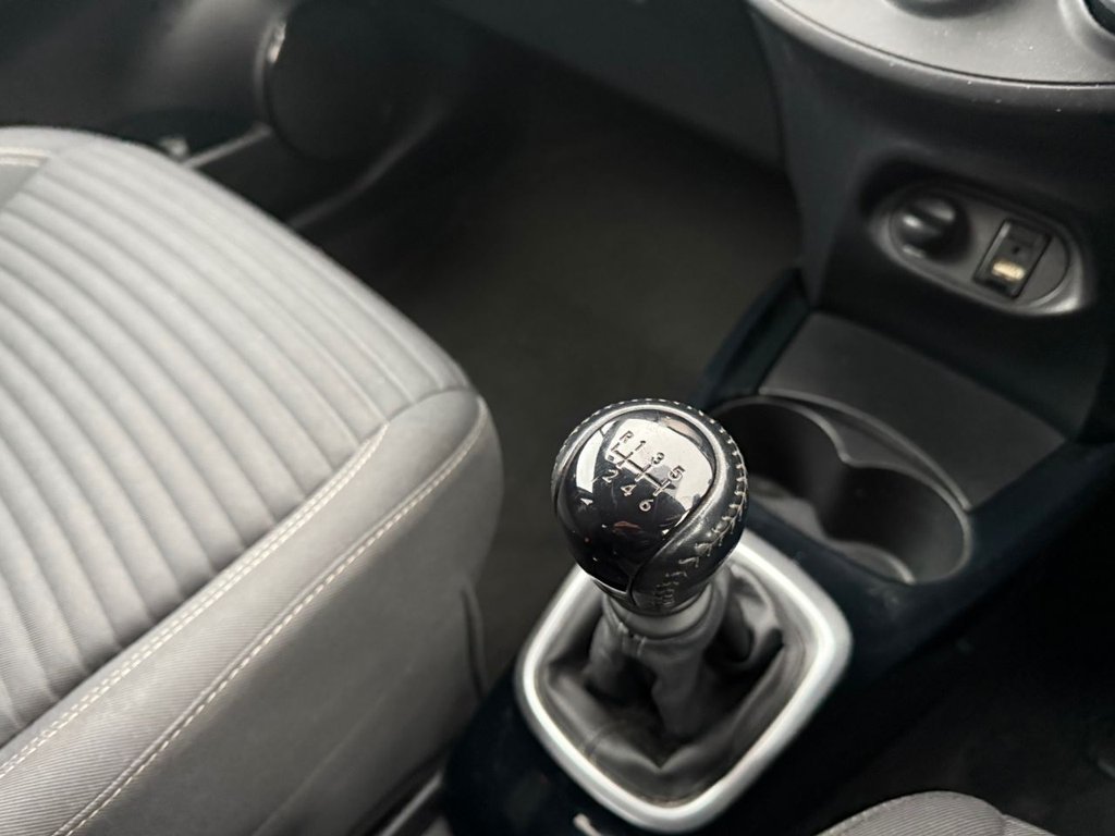 Used Toyota Yaris 2016 for sale - 76820877: Photo 25