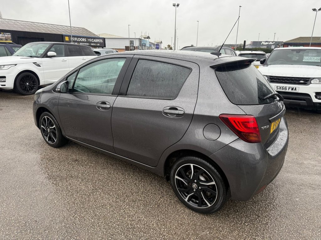 Used Toyota Yaris 2016 for sale - 76820877: Photo 4