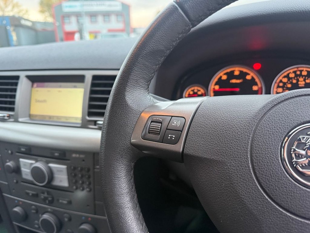 Used Vauxhall Vectra 2007 for sale - 76312929: Photo 16