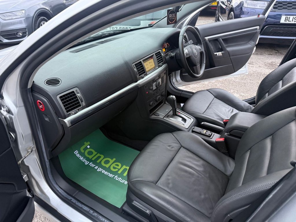 Used Vauxhall Vectra 2007 for sale - 76312929: Photo 27