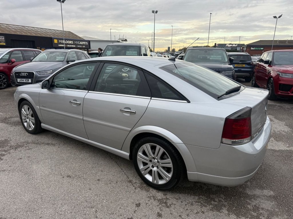 Used Vauxhall Vectra 2007 for sale - 76312929: Photo 4