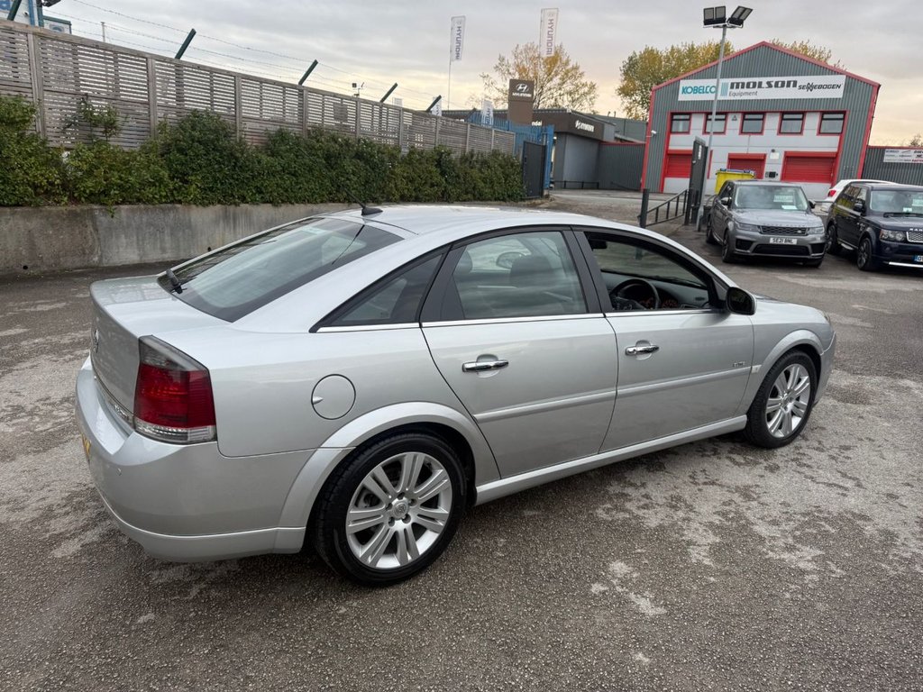 Used Vauxhall Vectra 2007 for sale - 76312929: Photo 9