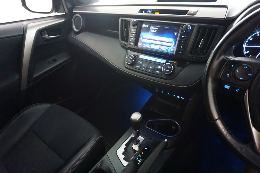 Used Toyota RAV4 2017 for sale - 77673663: Photo 20