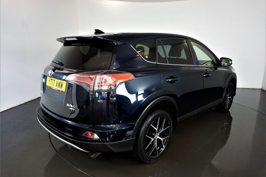 Used Toyota RAV4 2017 for sale - 77673663: Photo 8