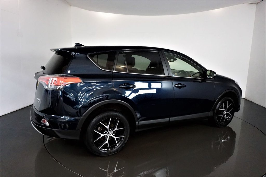 Used Toyota RAV4 2017 for sale - 77673663: Photo 9